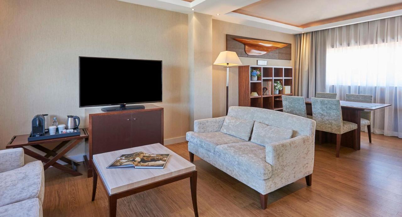 Nh Collection A Coruna Finisterre Exterior photo Suite