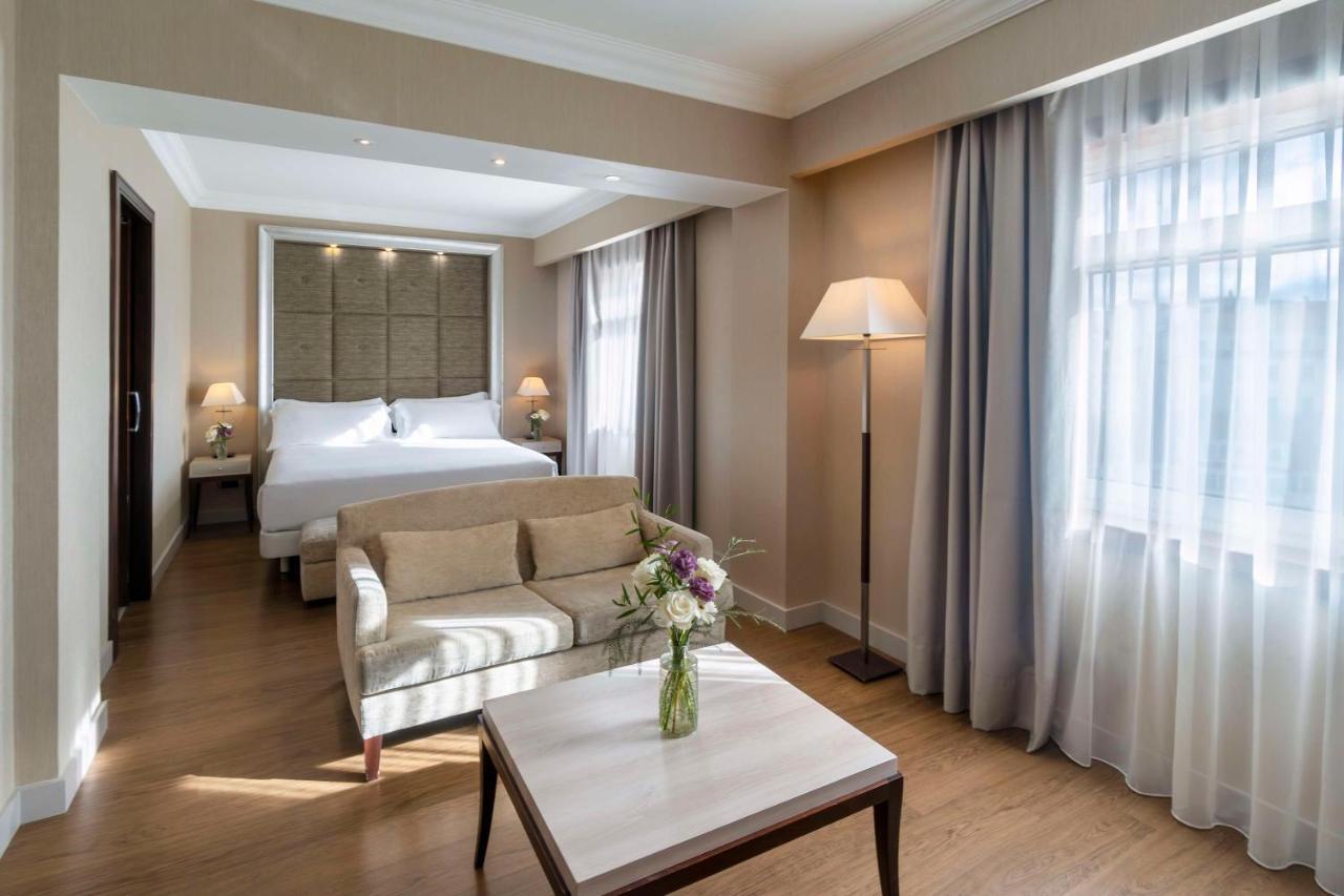 Nh Collection A Coruna Finisterre Exterior photo A suite at the hotel