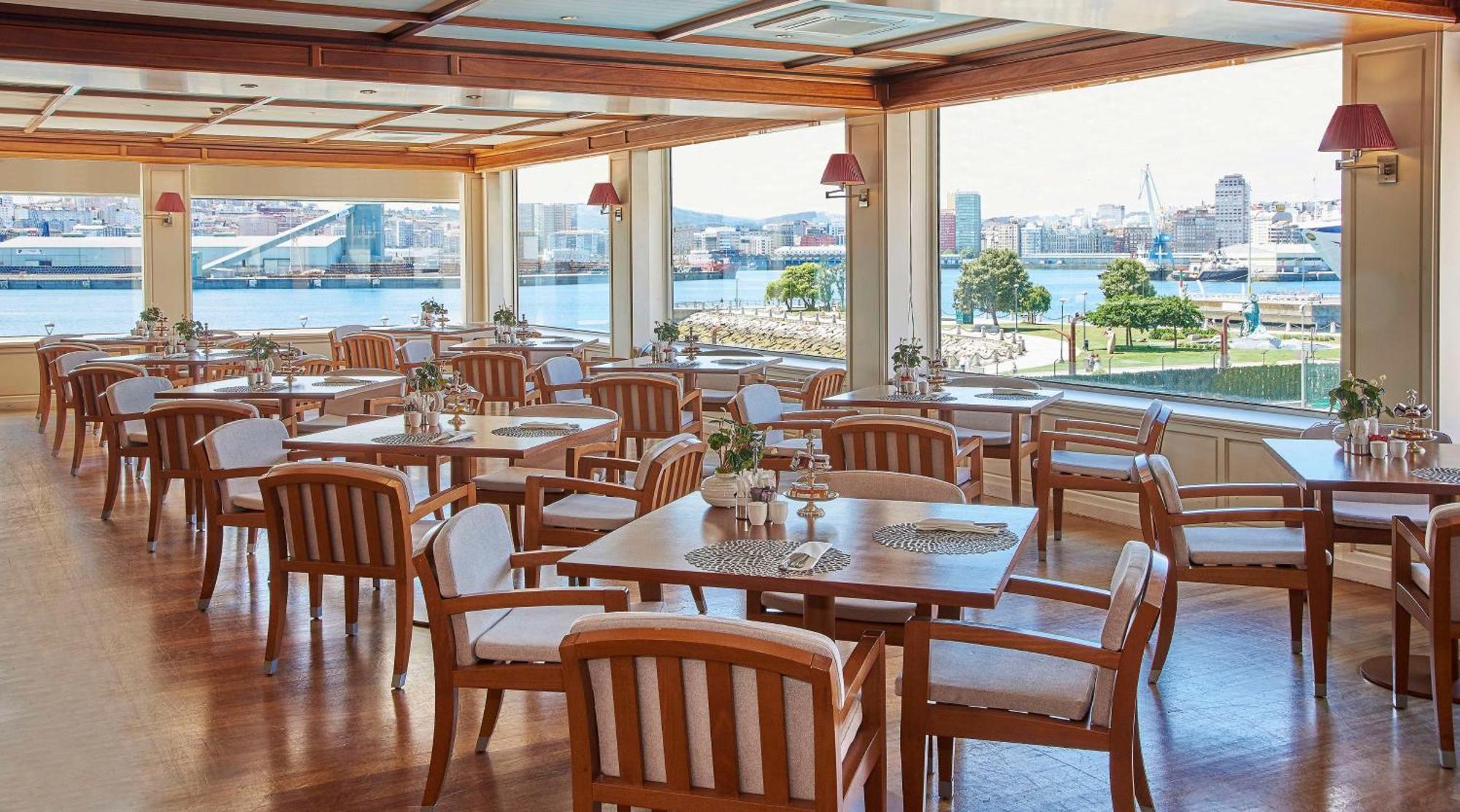 Nh Collection A Coruna Finisterre Exterior photo The dining room