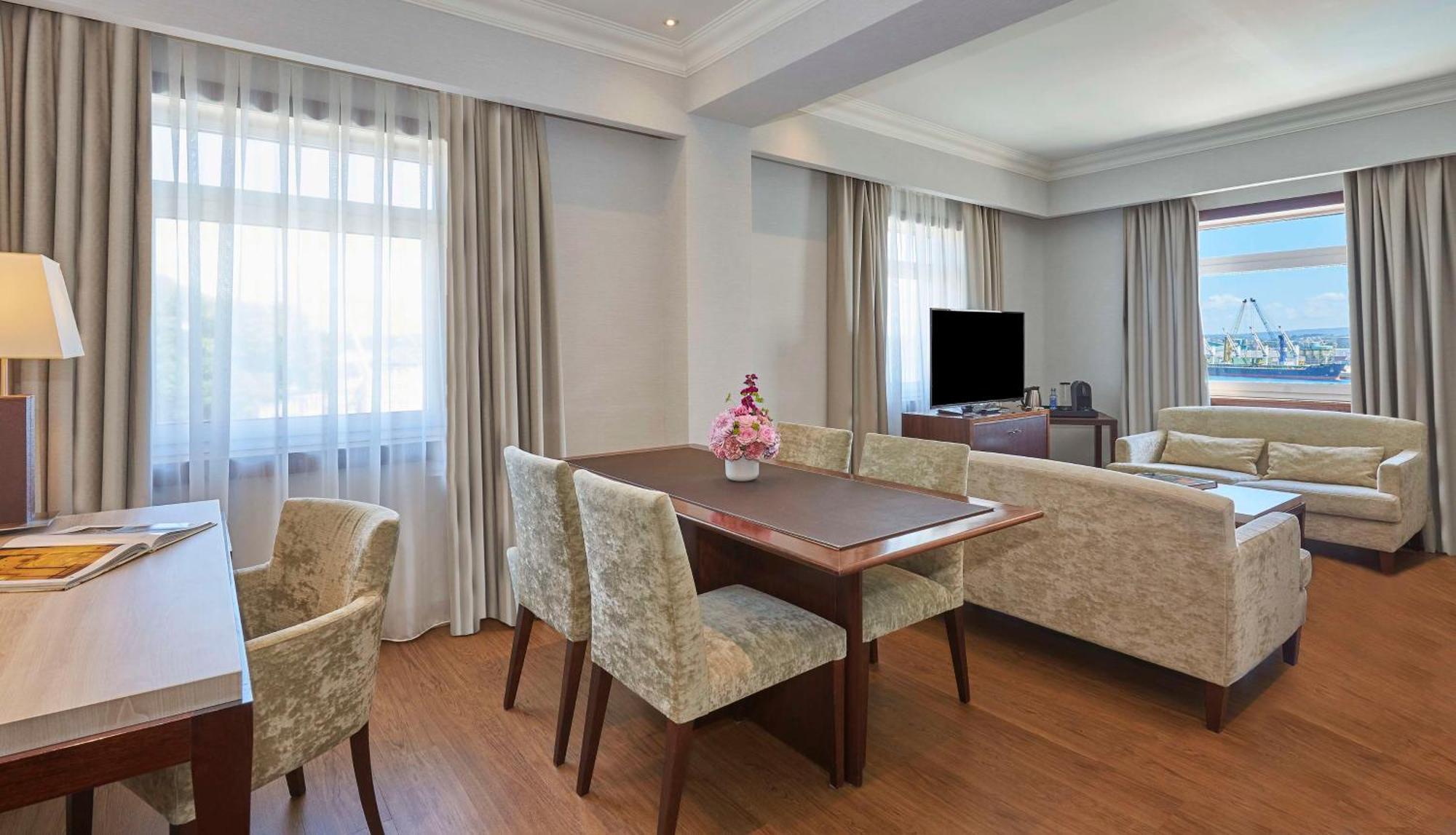 Nh Collection A Coruna Finisterre Exterior photo Suite