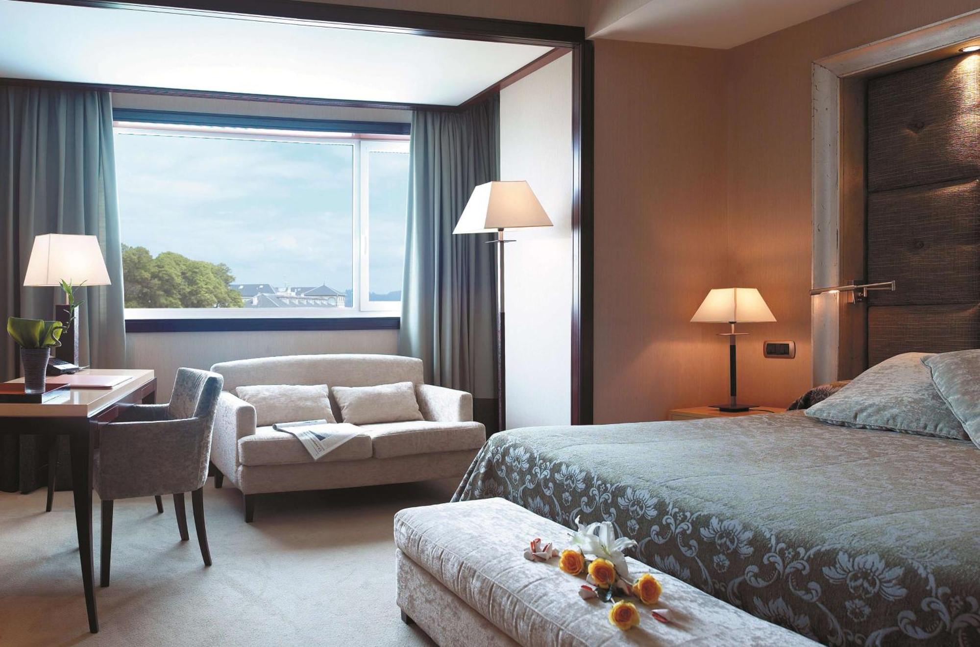 Nh Collection A Coruna Finisterre Exterior photo A room at the hotel